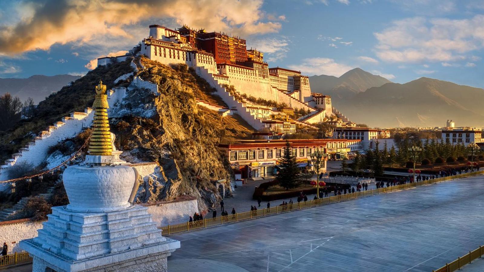 Mystical Tibet Nyingchi to Lhasa Explorer