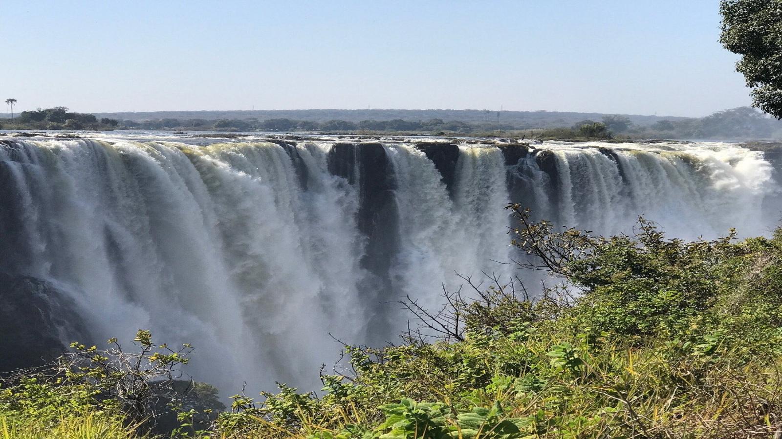 Zambia Wildlife & Waterfalls Adventure