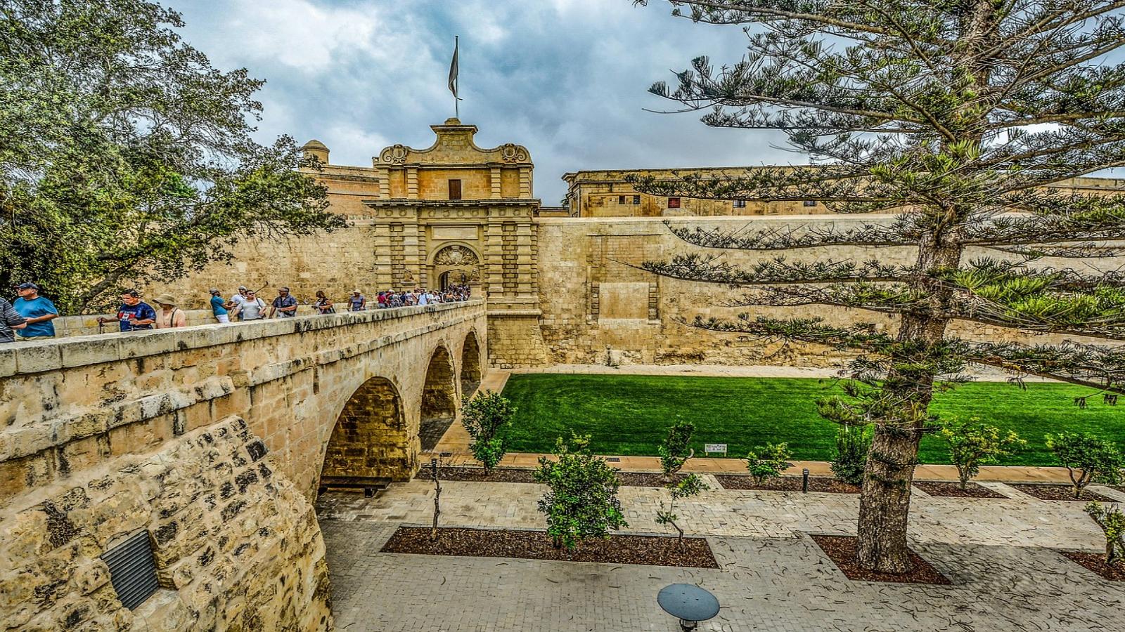 Malta Explorer Temples, Valleys & Island Delights