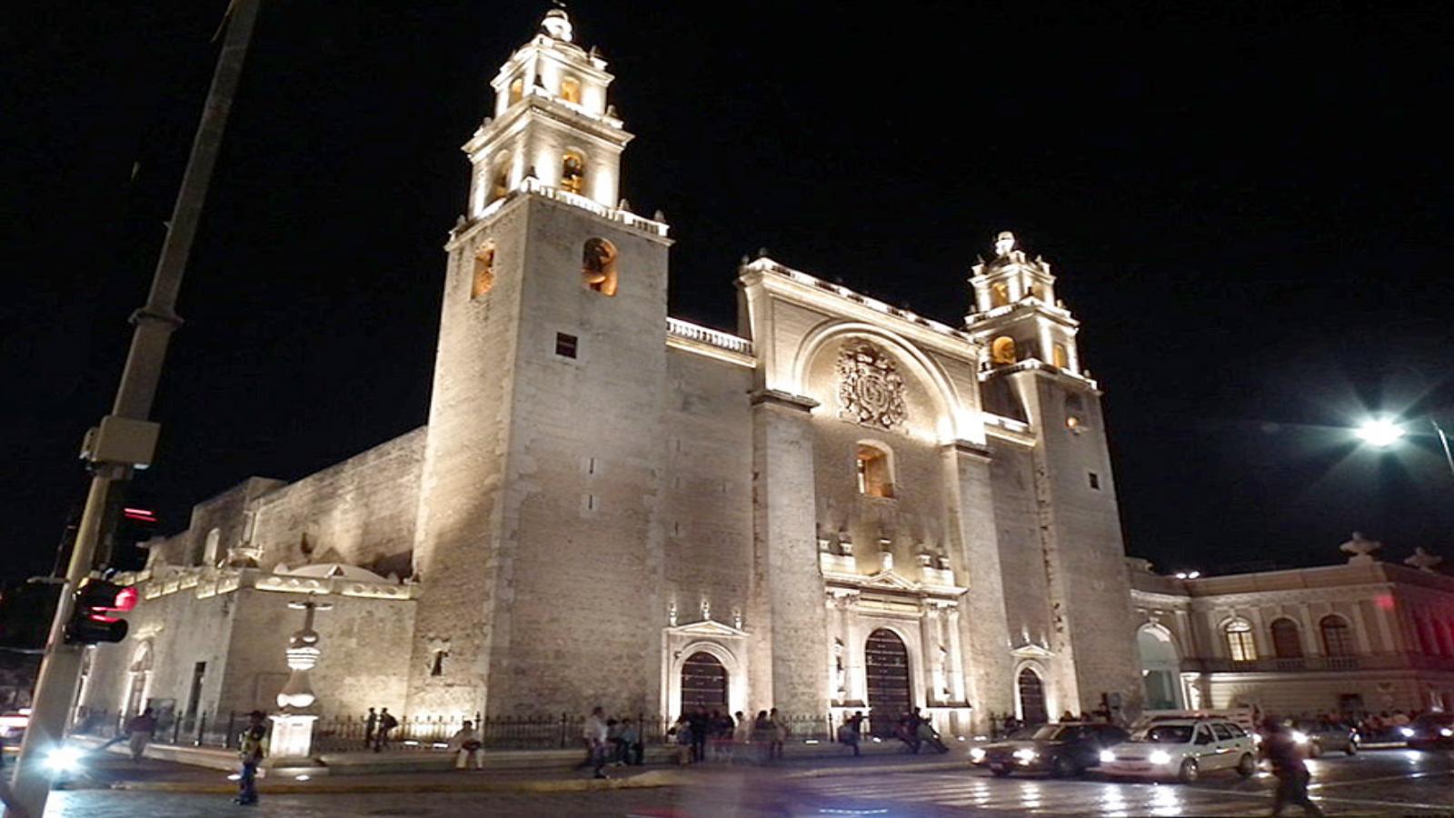 Mexican Marvels: From Ancient Pyramids to Caribbean Paradise