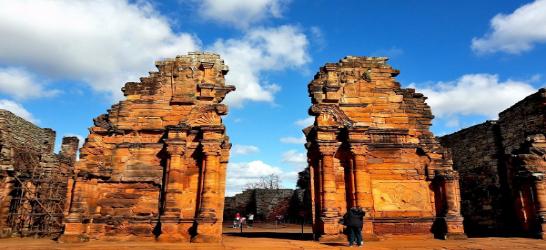 Highlights of Paraguay & Brazil